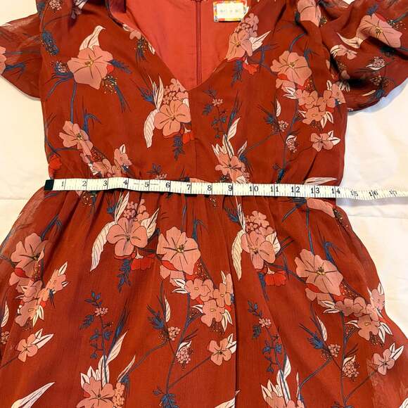 Eri + Ali Floral Midi Dress - Picture 3 of 8